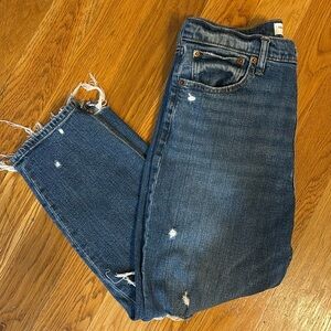 Abercrombie and Fitch mom high rise—size 30/10 women’s, distressed crop